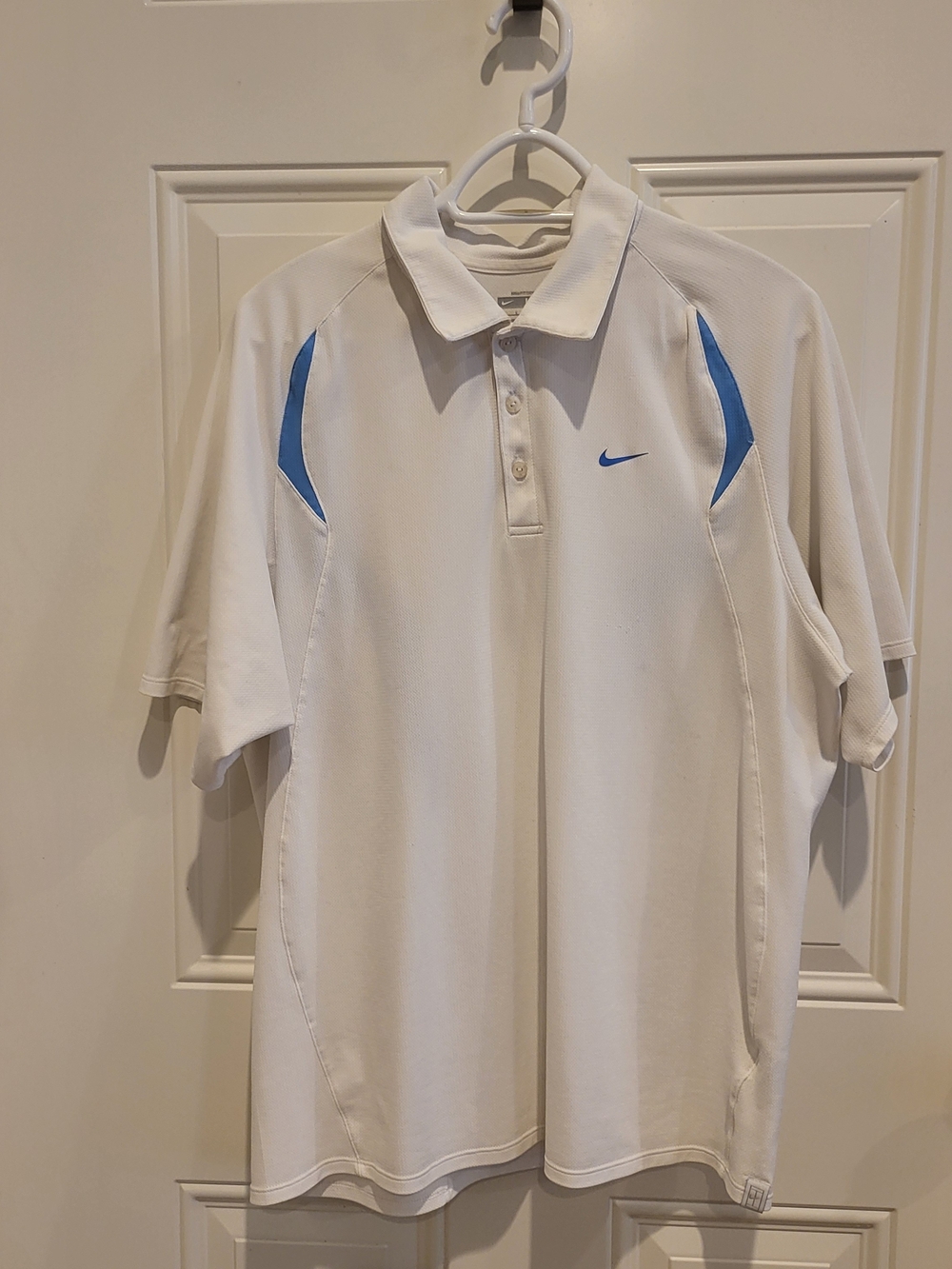 Nike Men’s White Polo Shirt with Blue Accents